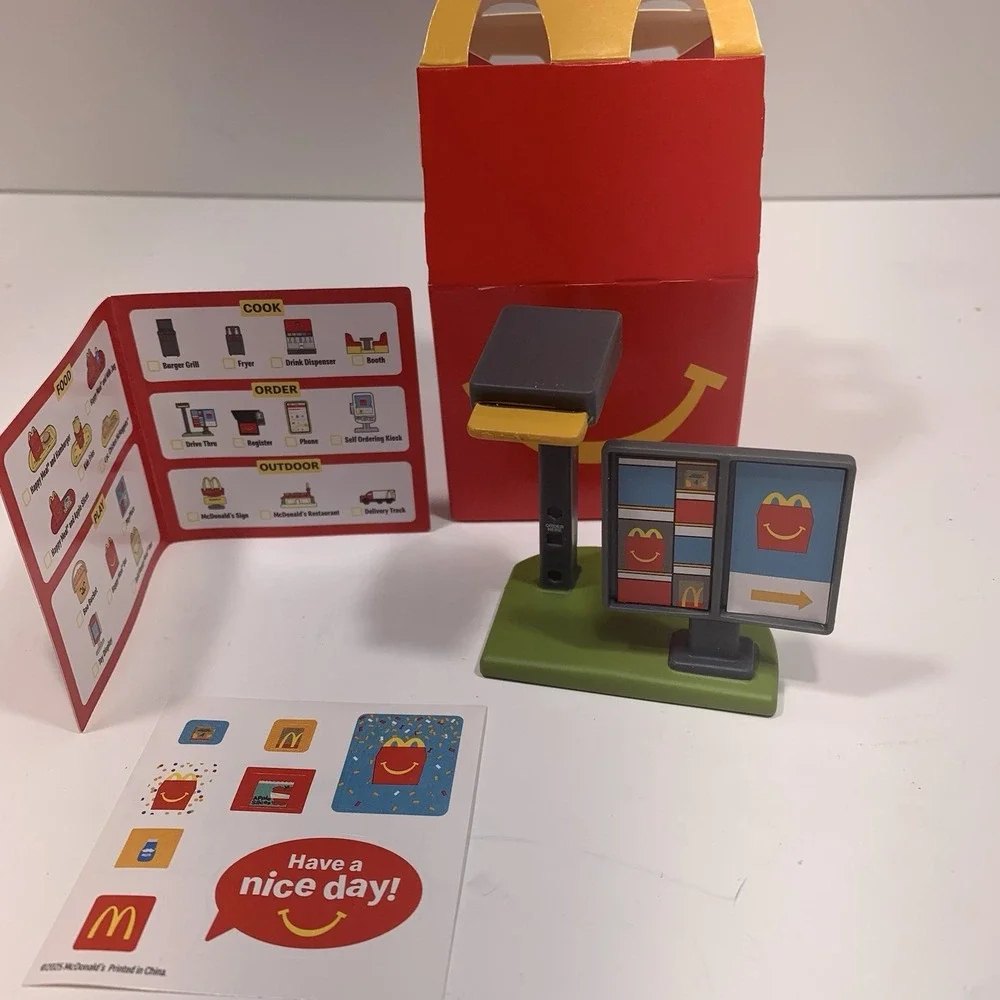 2025 HAPPY MEAL LIL MCDONALD'S TOY MINI DRIVE THRU collector's WoW VISIT STORE!!